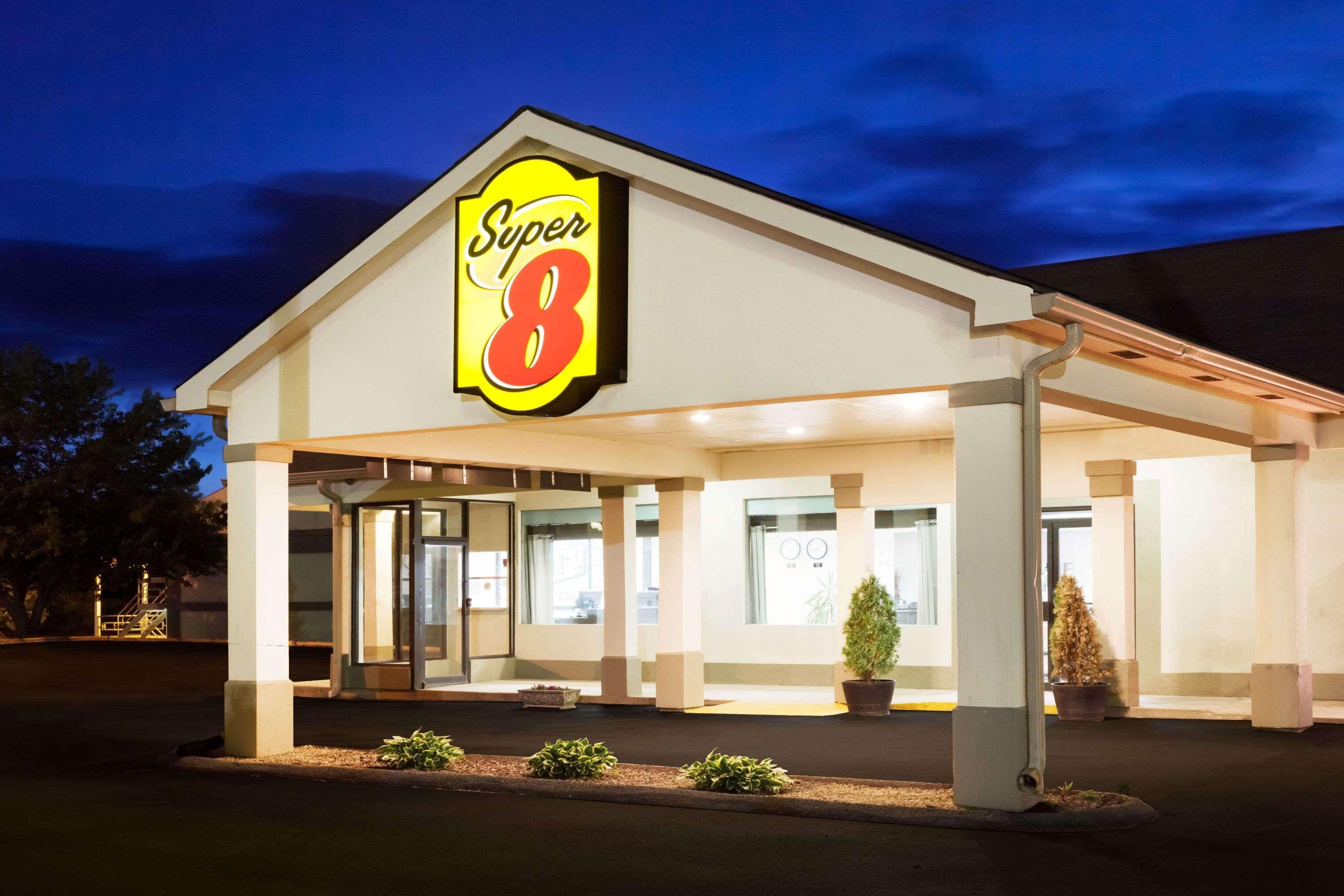 スーパー 8 バイ ウインダム モンティーグル Tn エクステリア 写真